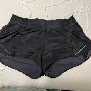 Size 8 Lulu Hotty Hots